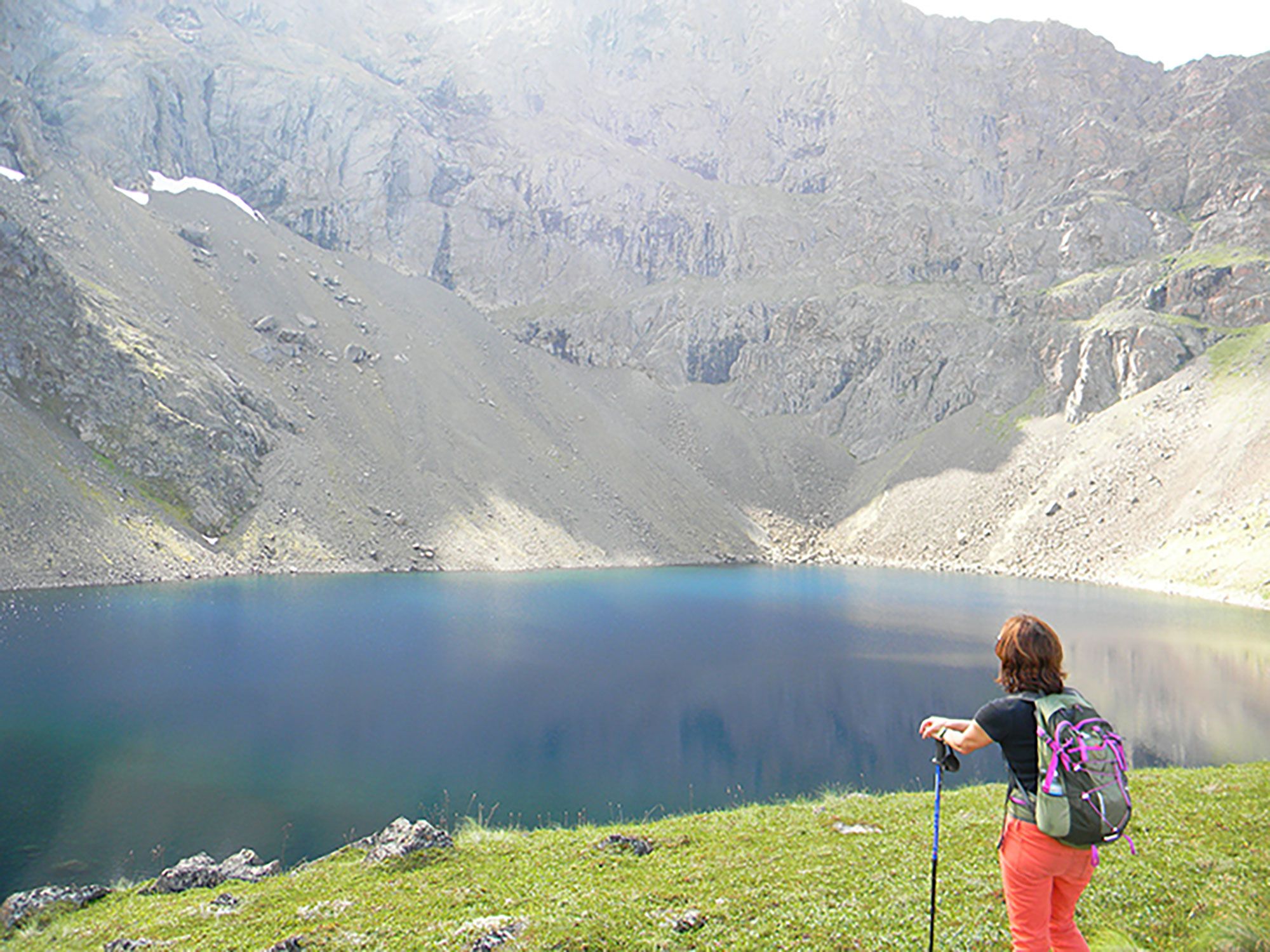 Hike Chugach State Park Private Tour anchorage day tour women hiking